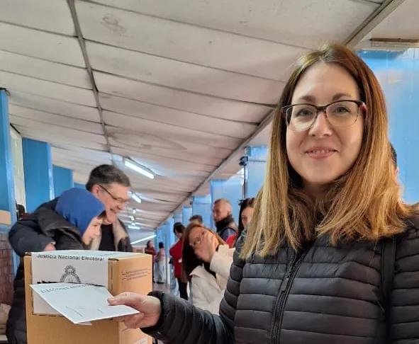 espeche votando2