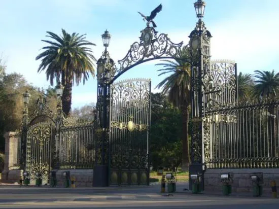 portones-del-parque-san