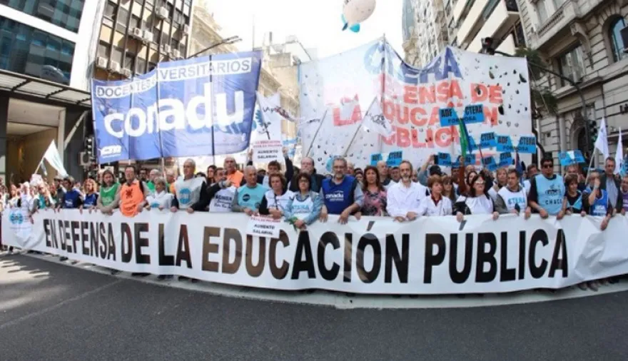 20250623095735_marcha-universitaria