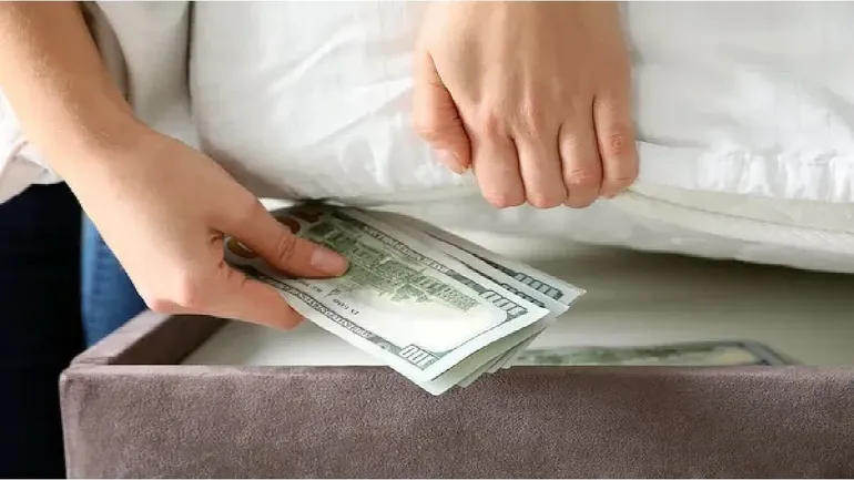 dolares-colchon-1200webp