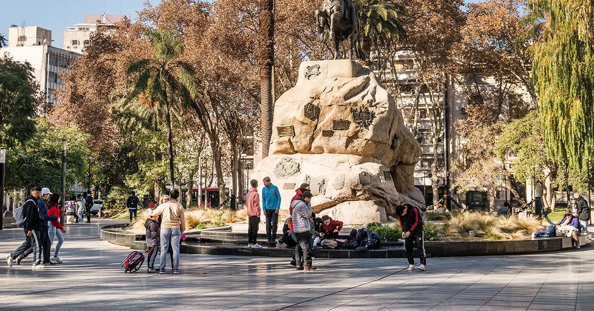 plaza-san-martin-clima-tiempo-temperatura-invierno-soleado