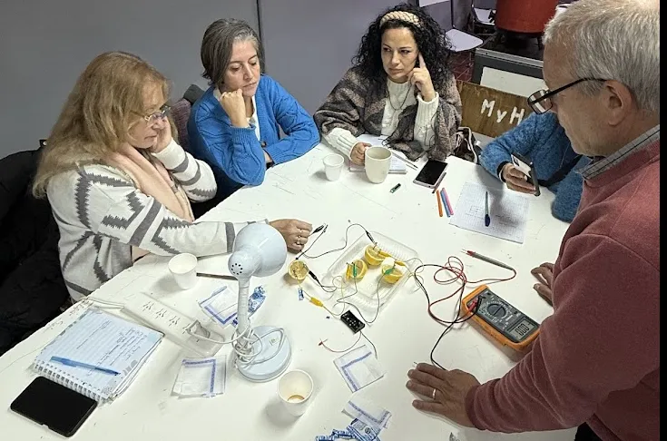 Captura de pantalla_3-7-2025_162217_photos.google.com