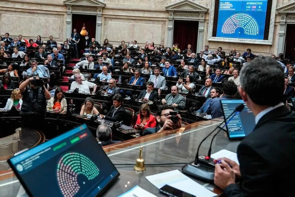 835598-no-20representados