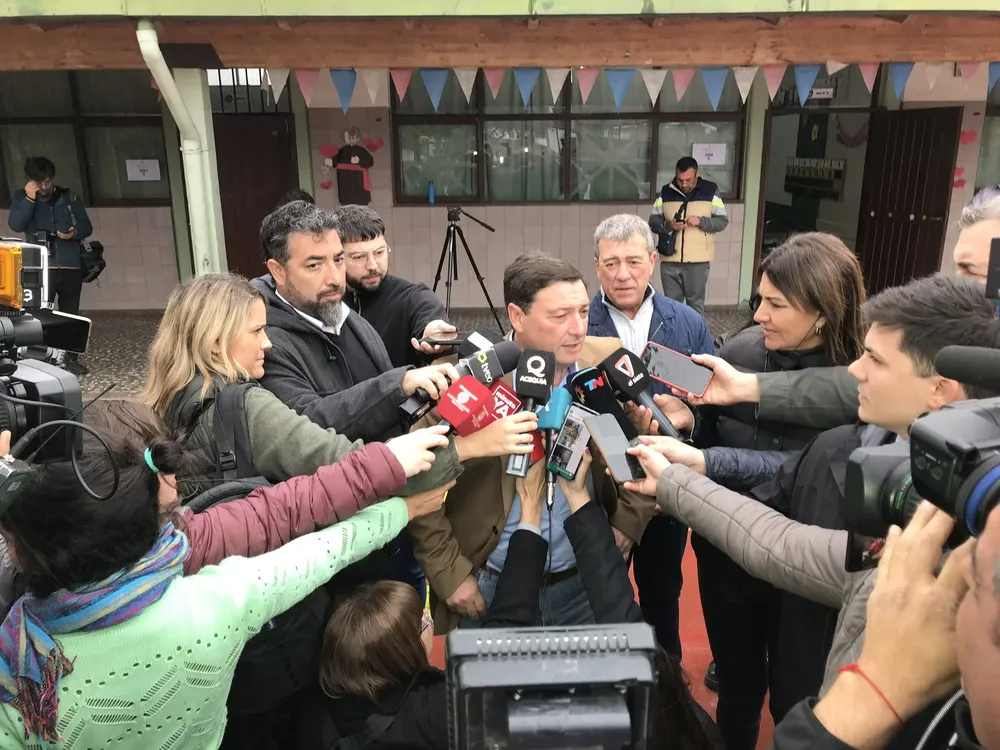 parisi votando2