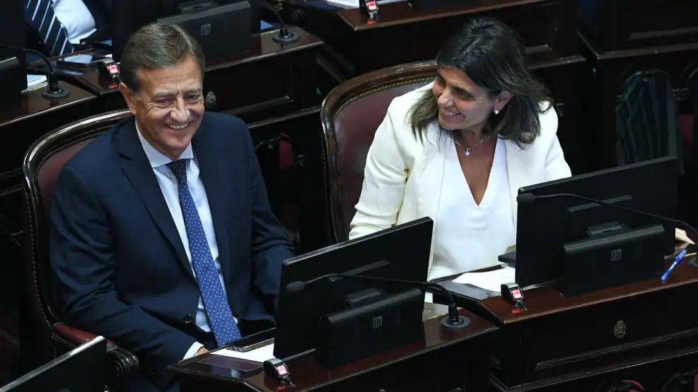 rodolfo-suarez-y-mariana-juri-20240418-1787984