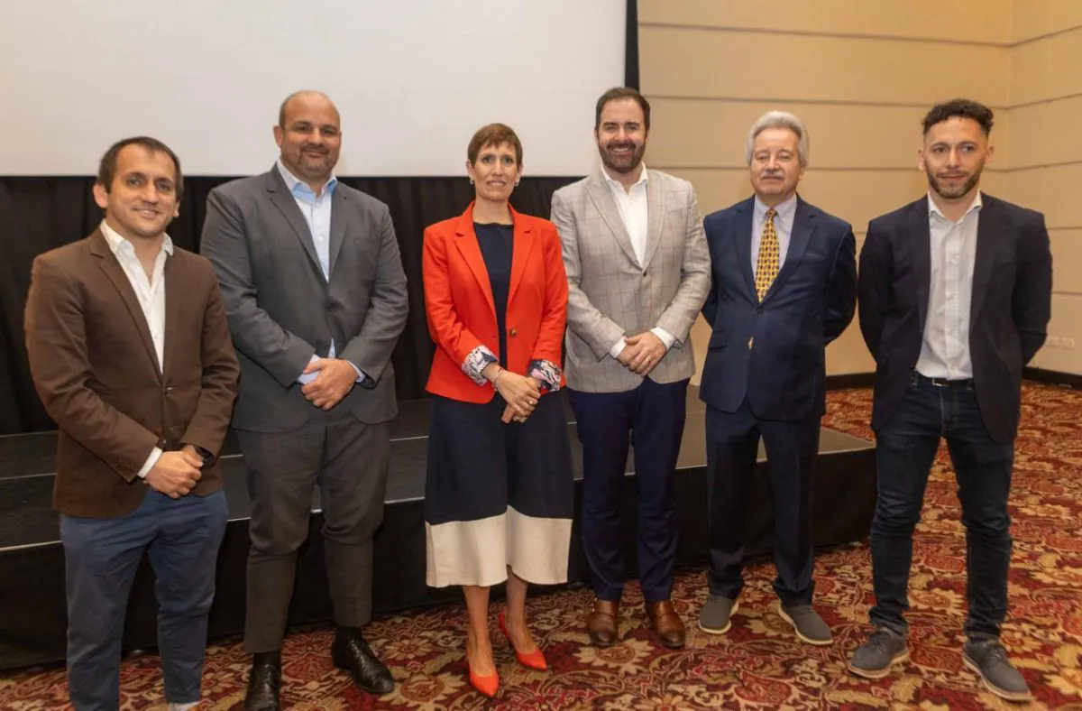 WhatsApp-Image-2025-11-17-at-11.05.53-1200x788