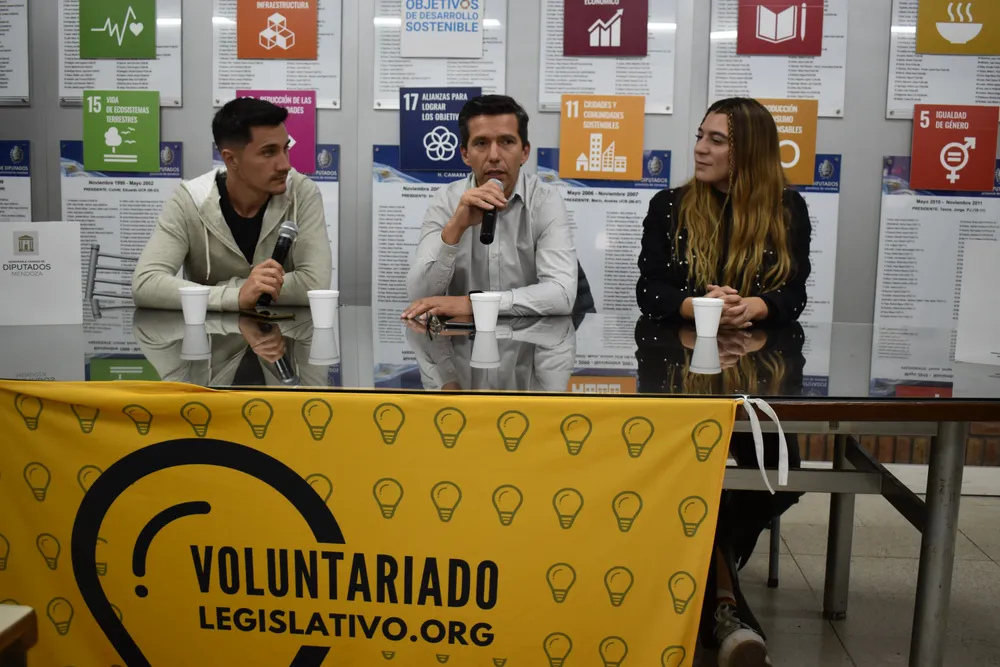 lombardi voluntariado legislativo