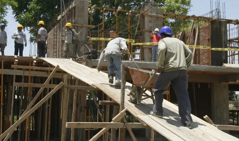 CONSTRUCCIÓN