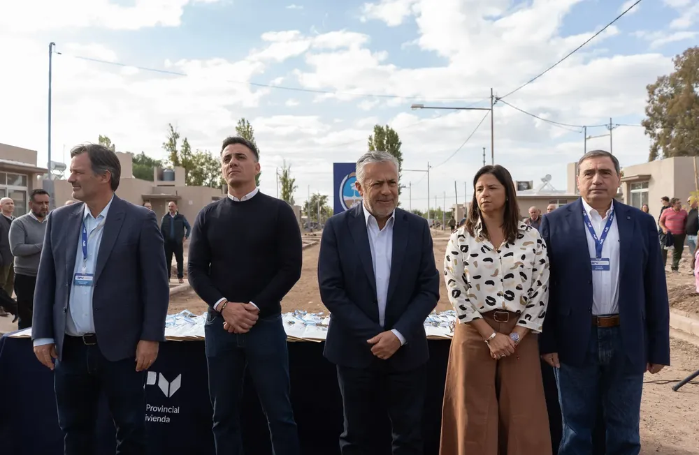 Screenshot 2025-04-14 at 15-07-19 DSC09043.jpg (Imagen JPEG 3000 × 2000 pixels) - Escala (48_)