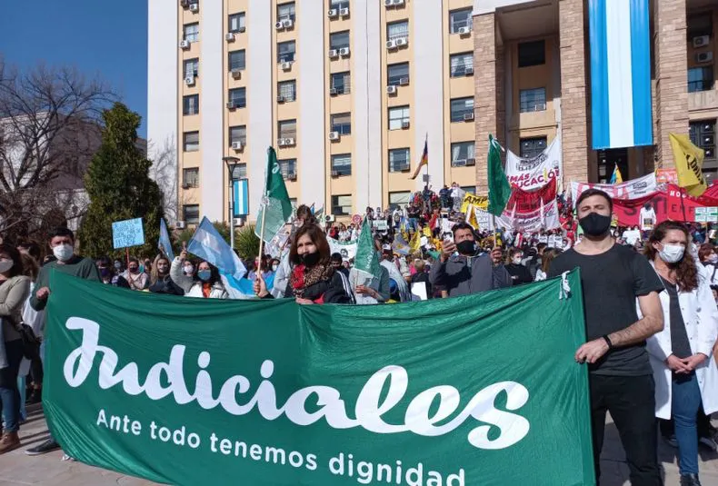 alto-acatamiento-la-medida-fuerza