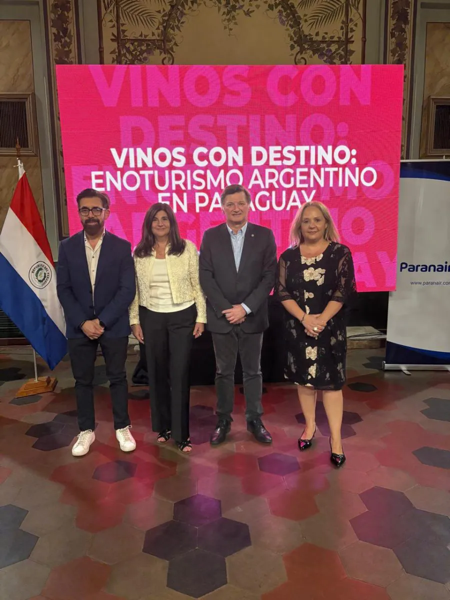 20251121_185753-900x1200