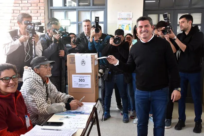 orrego votando
