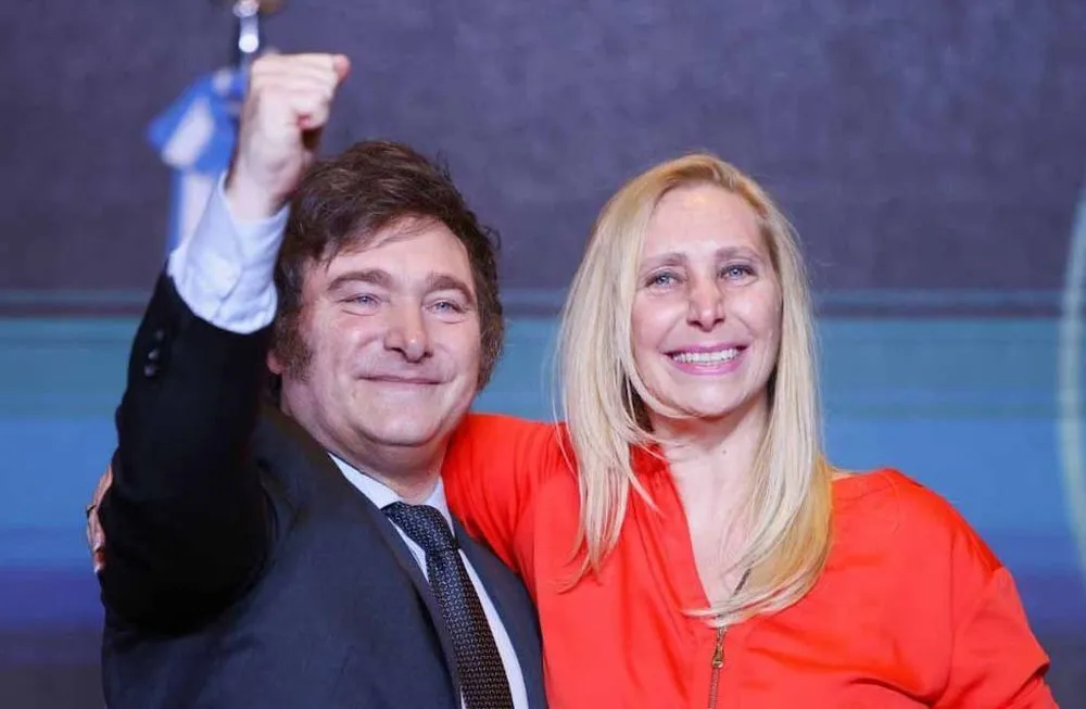 javier-milei-y-la-secretaria-general-la-presidencia-karina-milei