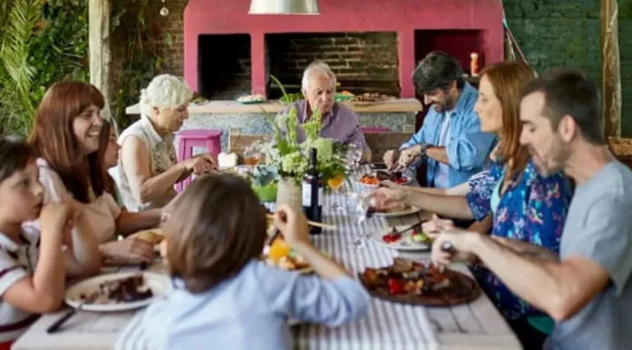 almuerzo familiar