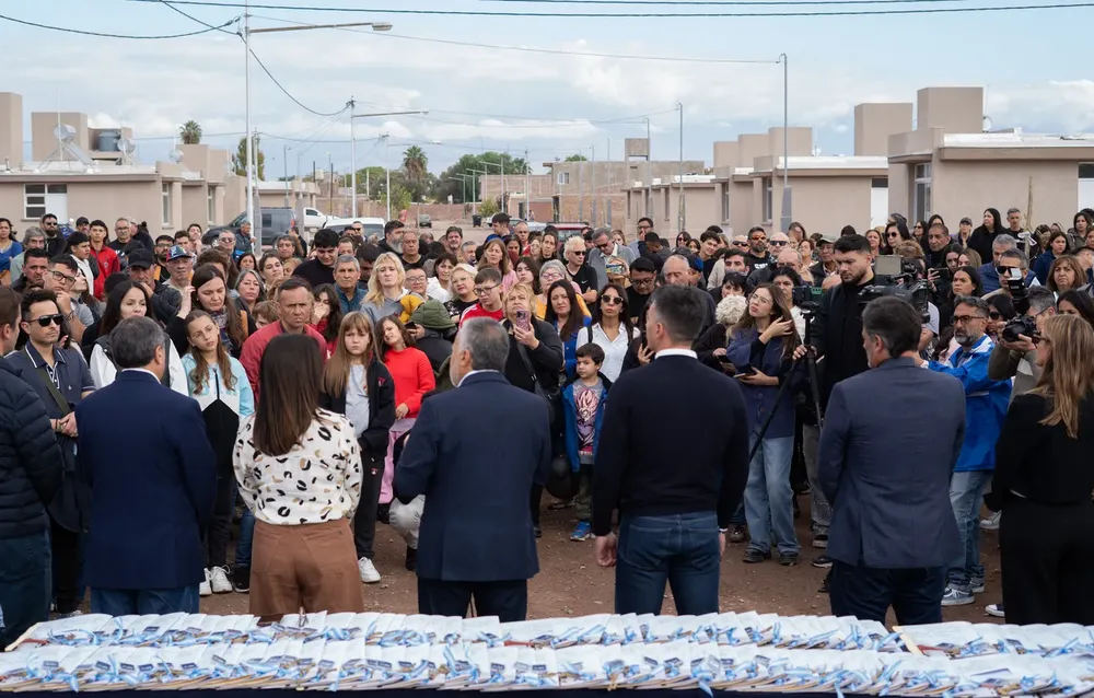 Screenshot 2025-04-14 at 15-07-00 DSC09111.jpg (Imagen JPEG 3000 × 2000 pixels) - Escala (48_)