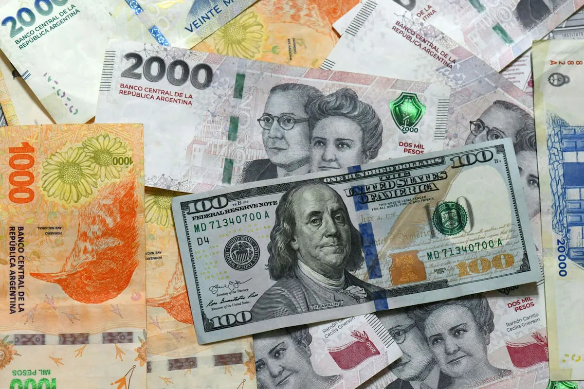 dolar-hoy-dolar-blue-hoy-a-cuanto-cotiza-este-5KAOLEZKKFDJFGKQYNEUJRHXTQ