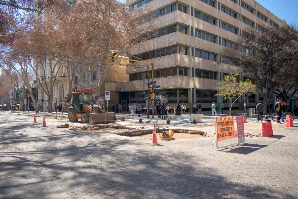 a9af6b99-4e12-0976-46bf-fe851af65c4d-scaled