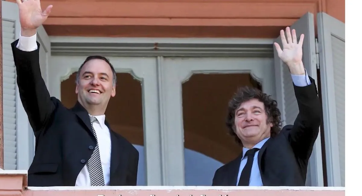 milei-se-metio-lleno-campana-portena-respado-adorni-mi-voz-ciudad-1078868-135952