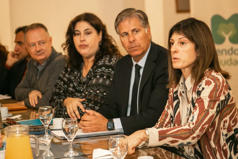 a059f464-85bb-df7f-747a-1a43ff9cd5a0-1