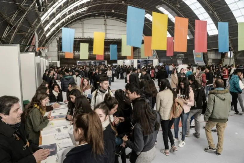 expo-hoy999750_546_966