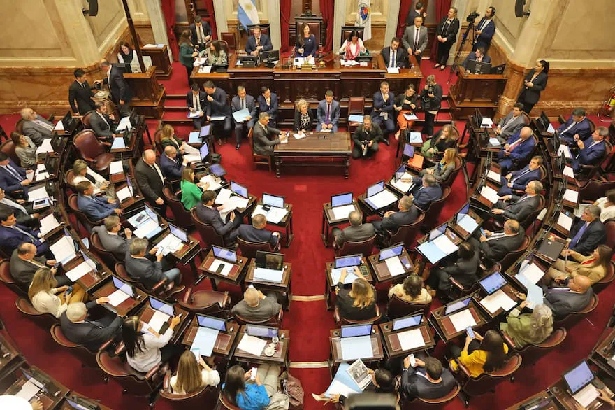 el-senado-trata-la-ley-bases-este-miercoles-12-de-GI7IJ7NCF5CUPPXC5WHDCNPHJY